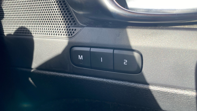 Volvo Xc40 1.5 T5 Recharge PHEV Inscription Pro 5dr Auto Estate